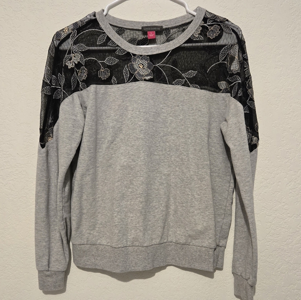 Vincent Camuto Sweater
